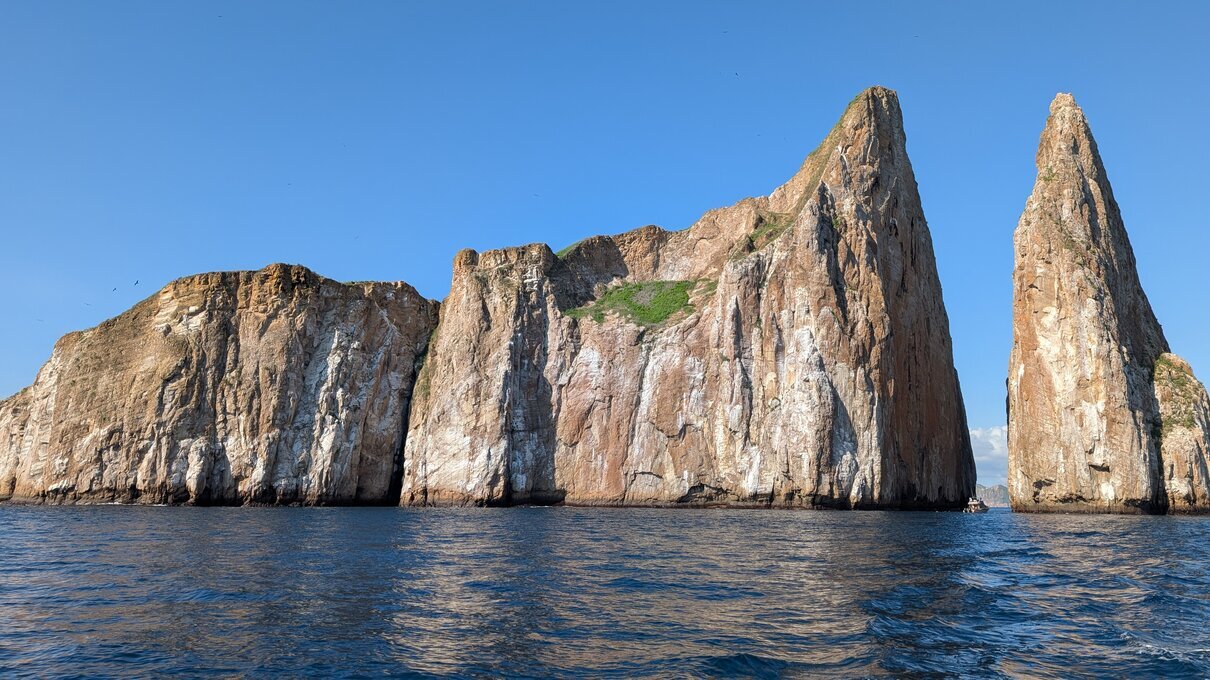 San Cristobal 360 Kicker Rock