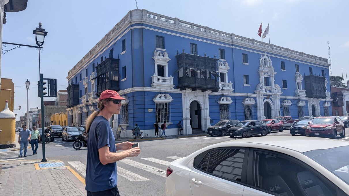Trujillo: gebouwen in mooie kleuren