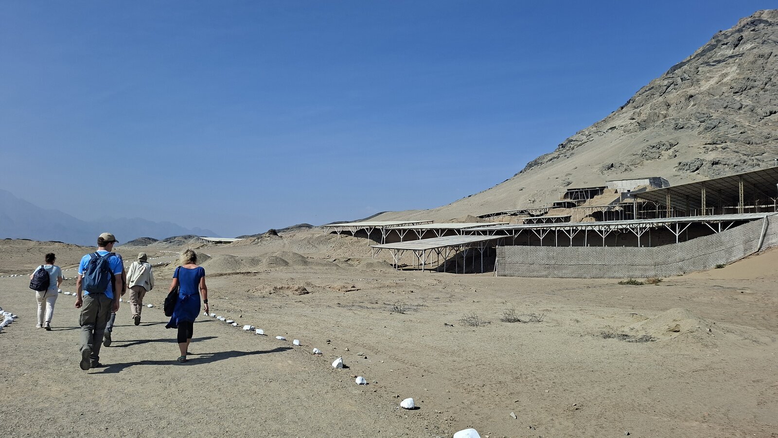 Huaca del Luna: op weg naar de site met de gids