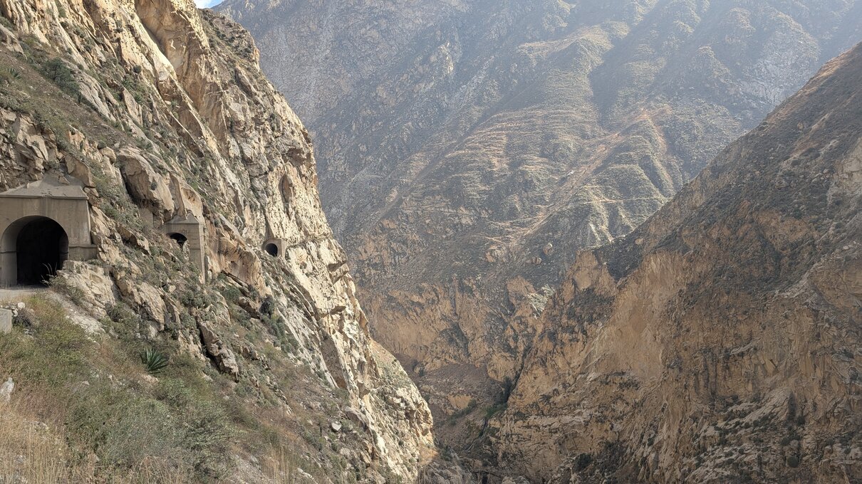 Cañon del Pato, en drie tunneltjes